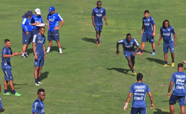 Jerry Bengtson y Wilmer Crisanto se entrenan con la Sub-23 de Honduras