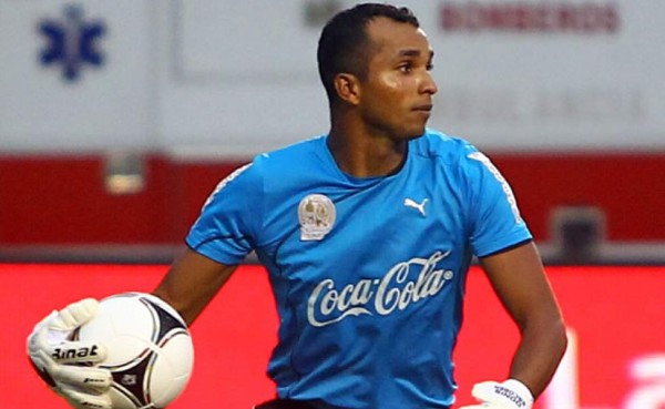 VIDEO: Espectacular tapada de Donis Escober ante Herediano