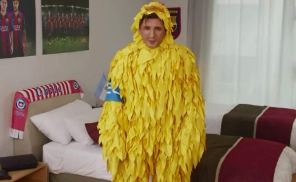 VIDEO: Imperdible parodia de Lionel Messi en el día del padre