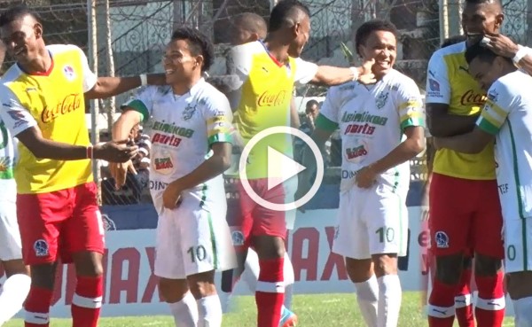 Video: Jalones de pelo y cachetadas en el reencuentro de Rambo de León y Carlo Costly