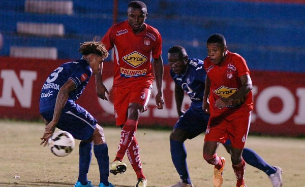 Vida y Motagua empatan en La Ceiba y ceden el segundo lugar