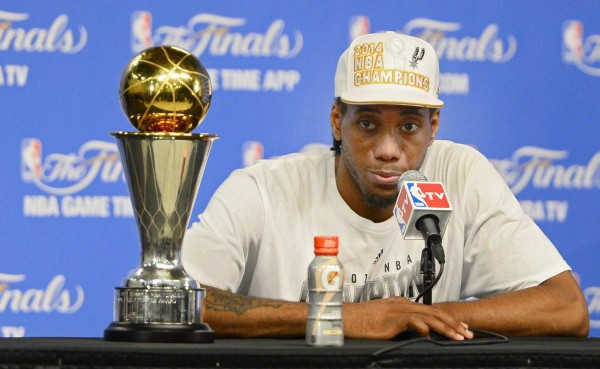 Kawhi Leonard se consagra como la nueva estrella de los Spurs