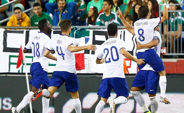 Portugal le gana a México con gol en tiempo de descuento