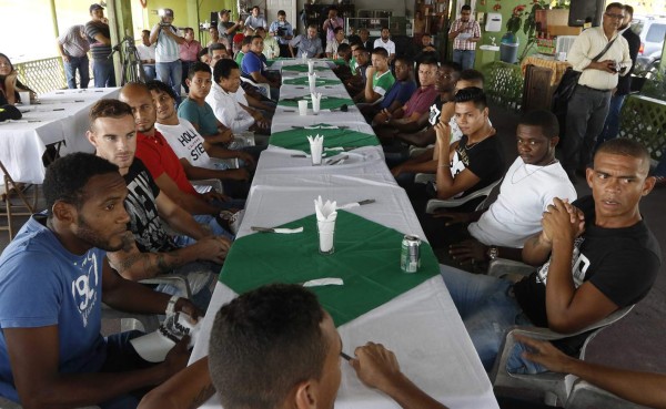 Platense presenta su plantilla para el Clausura 2016