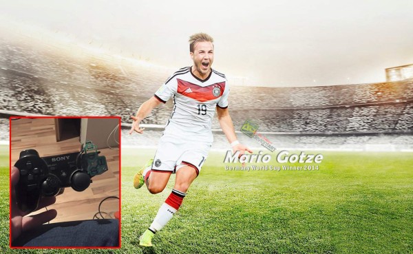 Aficionado rompe su control de PS3 y Mario Gotze se lo repone