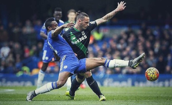 El Stoke City frenó la escalada del Chelsea y lo estanca en la tabla