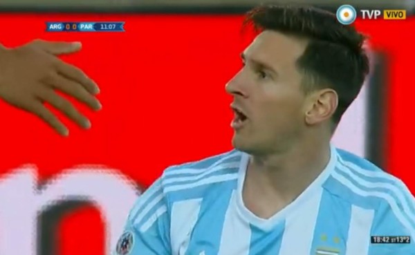 VIDEO: El insulto de Leo Messi a volante de Paraguay