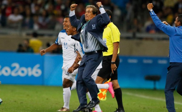 Jorge Luis Pinto: 'Ahora queremos llegar a la final, ¡vamos por la medalla!'
