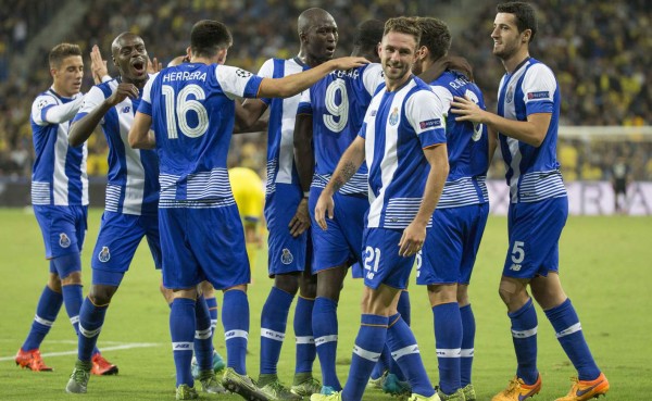 El Oporto da un nuevo paso hacia los octavos con una plácida victoria