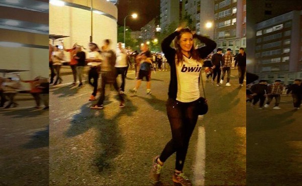 VIDEO: Elsa Oseguera celebra la Undécima en las calles de Madrid