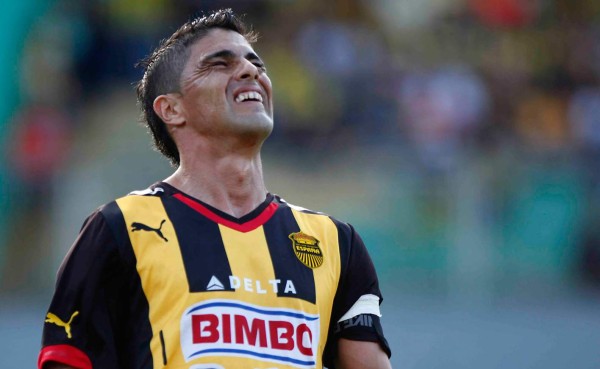 Bruschi: 'En Real España no jugué mucho y las cosas no salieron'