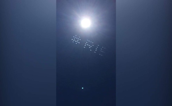 VIDEO: Katy Perry publicó en el cielo tema de la canción de los Juegos Olímpicos