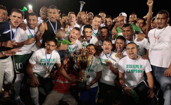 Juticalpa se corona campeón del Ascenso venciendo a la UPNFM