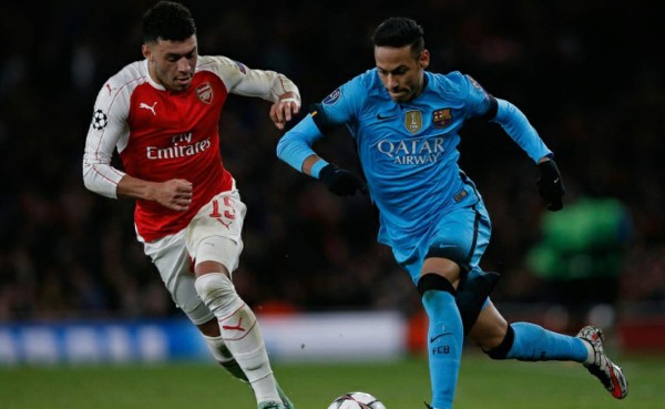 Oxlade-Chamberlain se perderá el partido ante el Barcelona por lesión