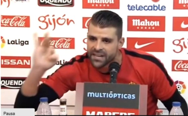 Arquero en España explota contra periodista: 'Es de ser un hijo de p...'