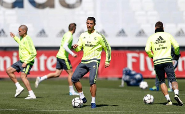 Cristiano entrena a tope en el Real Madrid y Benzema lo hace a medias