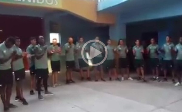 Video: El Juticalpa se motiva con alabanzas previo a medirse a Platense