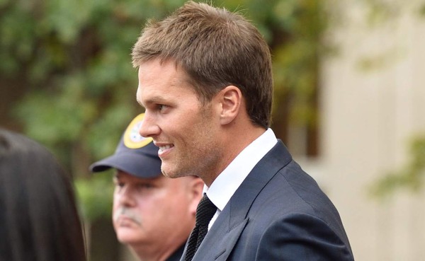 Juez determina suspender castigo a Tom Brady
