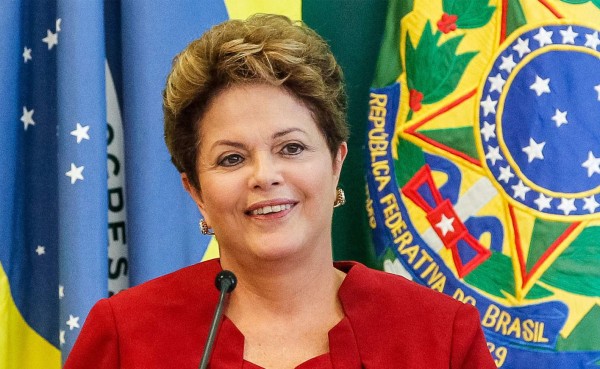 Presidenta de Brasil se solidariza con Neymar