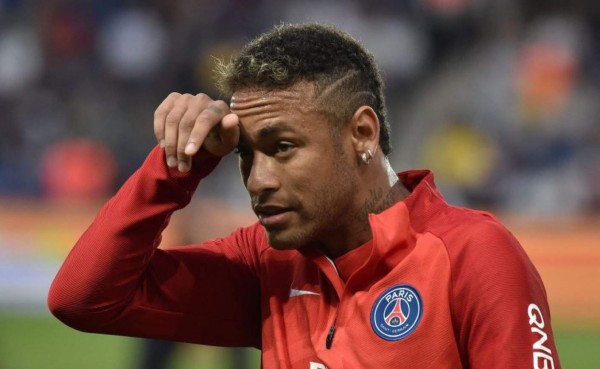 FICHAJES: Dos hondureños a Europa, PSG recibe otra oferta por Neymar; Luis Suárez ve su salida en el horizonte