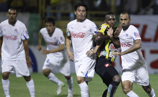 Tilguath: 'Los árbitros son un desastre'