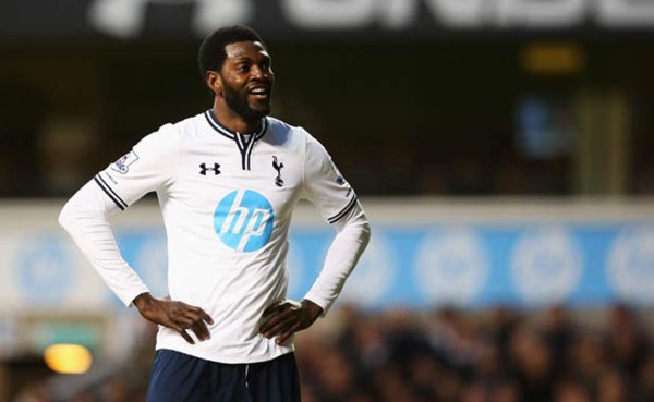 Adebayor se pierde pretemporada del Tottenham debido a una malaria