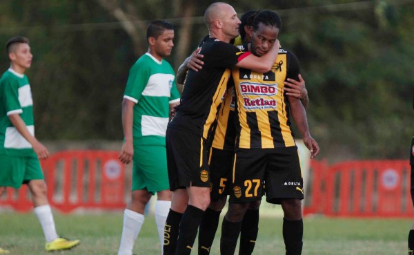 Real España cumple y avanza a siguiente fase de Copa Presidente