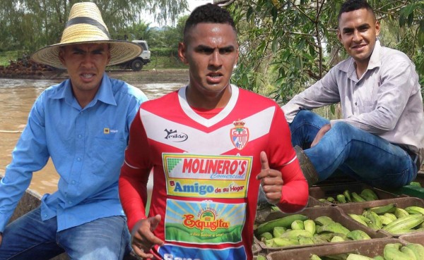 Danilo Tobías, de futbolista a agricultor y futuro abogado