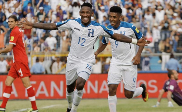 ¡Honduras vence a Canadá y está cerca de la hexagonal!