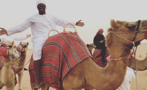 Mario Balotelli presume en redes sociales de sus vacaciones en el desierto