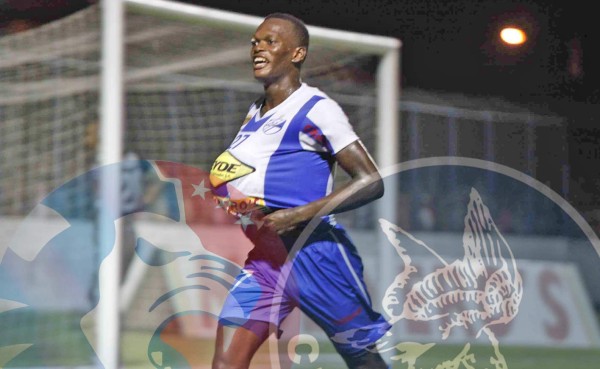 Olimpia y Motagua se vuelven a disputar a Felix Crisanto