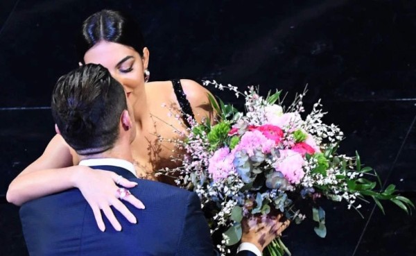 Georgina Rodríguez enamora más a Cristiano Ronaldo bailando sensual tango en festival italiano&nbsp;&nbsp;