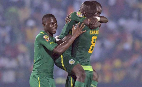 Senegal sorprende a Ghana; Argelia cumple y vence a Sudáfrica