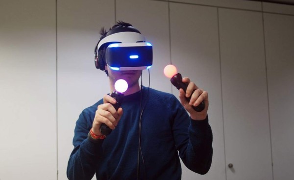 Casco de realidad virtual para PS4 llegará en octubre