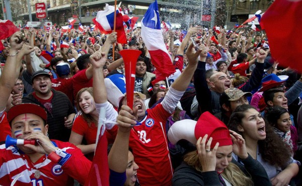 En Santiago toman medidas para evitar disturbios si gana Chile
