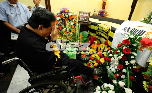 Así es el velatorio de Mario Verdial en San Pedro Sula