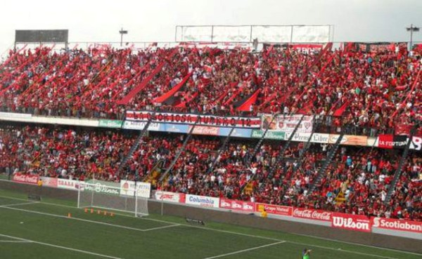 ¡Llegan a un grande! Así es Alajuelense, club al que llegará Rojas y Garrido