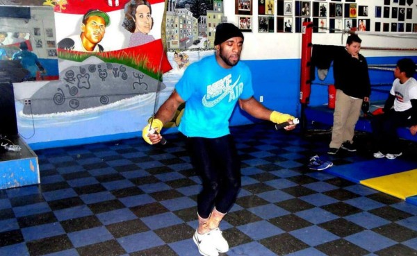 Celin Zapata, de ser víctima de bullying a convertirse en boxeador profesional