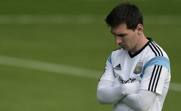 Alberto Acosta: 'Se le ve un apagado a Messi'