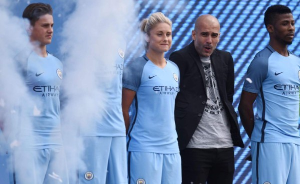 La espectacular presentación de Pep Guardiola como DT del Manchester City&nbsp;&nbsp;