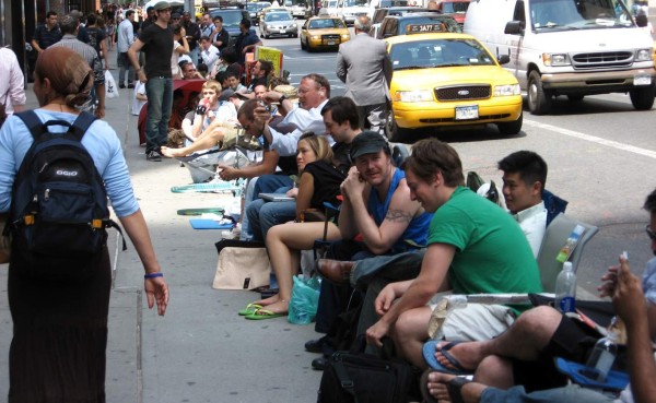 Hay locura en Nueva York por adquirir un iPhone 6