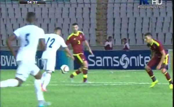 VIDEO: Erick Andino se luce y anota golazo con Honduras a Venezuela