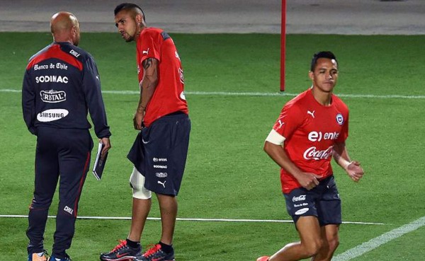 Chile entrena con Vidal,Medel y Alexis Sánchez con molestias físicas
