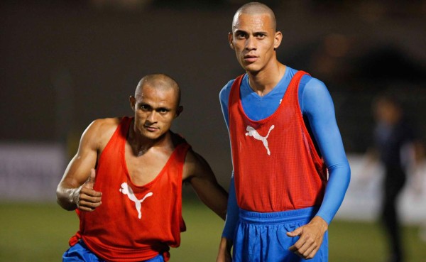 Angel Tejeda y 'Ñangui' Cardona aparecieron rapados