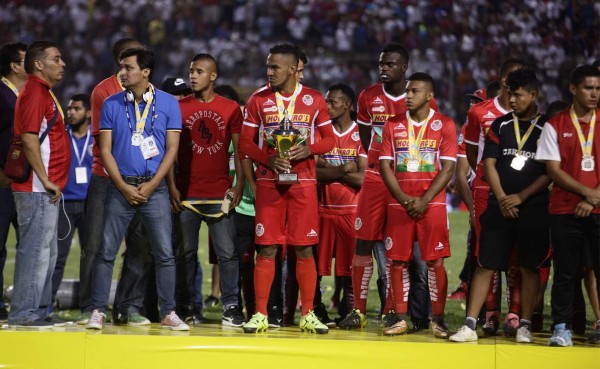 Altamirano: 'En el camerino todos lloramos porque queríamos ser campeones'