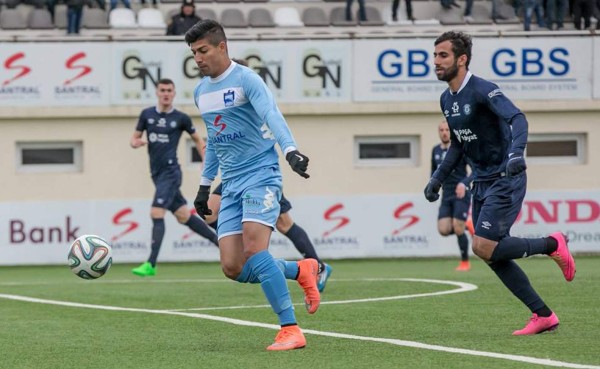 Luego de 30 años, un salvadoreño vuelve a marcar hattrick en Europa