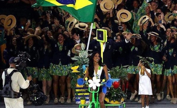 Lea T, la transexual que abandera la inclusión en los Juegos de Río 2016