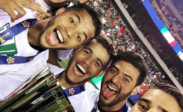 Las fotos curiosas de la celebración de los jugadores de México tras ganar la Copa Oro