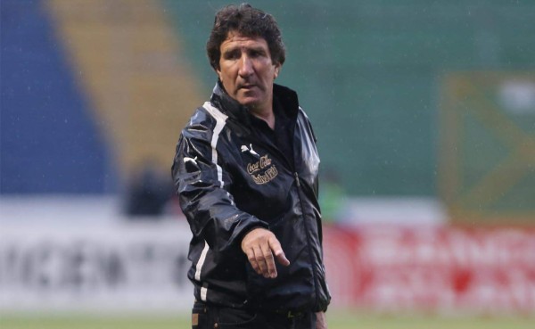 Héctor Vargas: 'Al Real Sociedad, será que le tienen miedo, pero le dirigen espectacular'