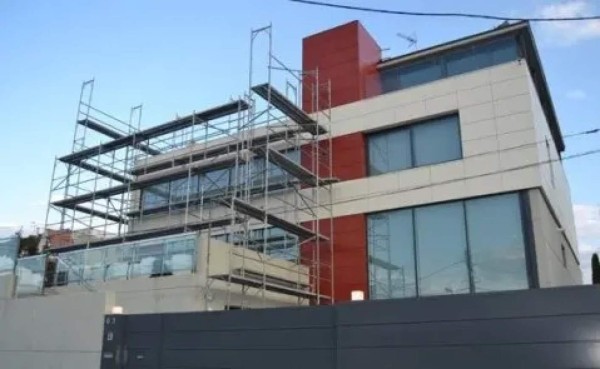 La 'casa maldita' en la que Coutinho eligió vivir en Barcelona